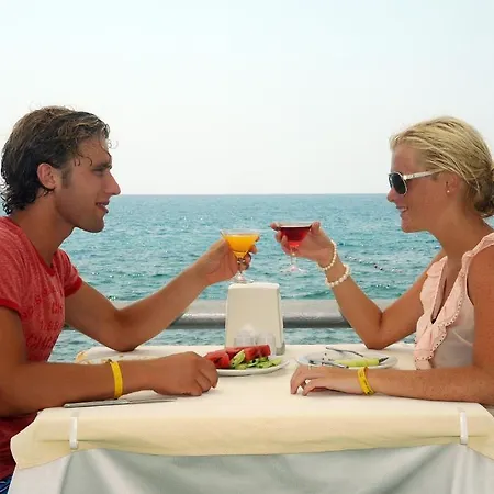 فندق Club Tropical