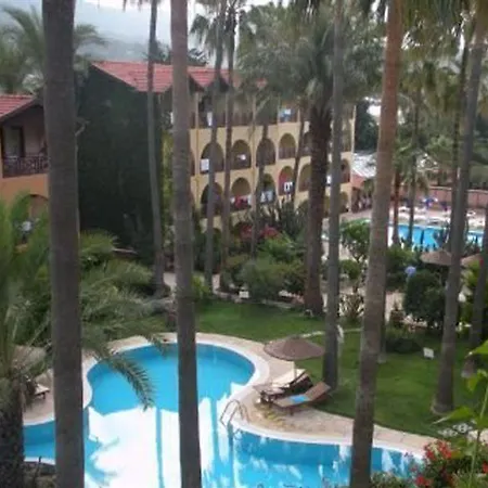 Hotell Club Tropical Konaklı