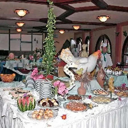 Hotell Club Tropical Konaklı
